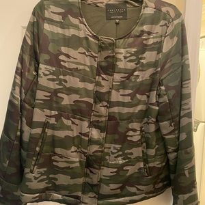 Sanctuary camo bomber style jacket size small
